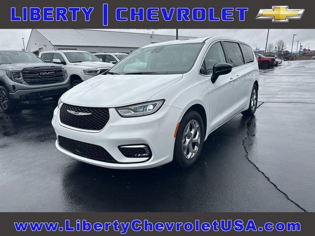 Used 2024 Chrysler Pacifica Limited