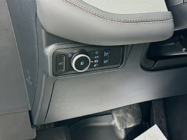 New 2026 Ford Explorer Active w/ Active Comfort Package AWD/4WD image 15