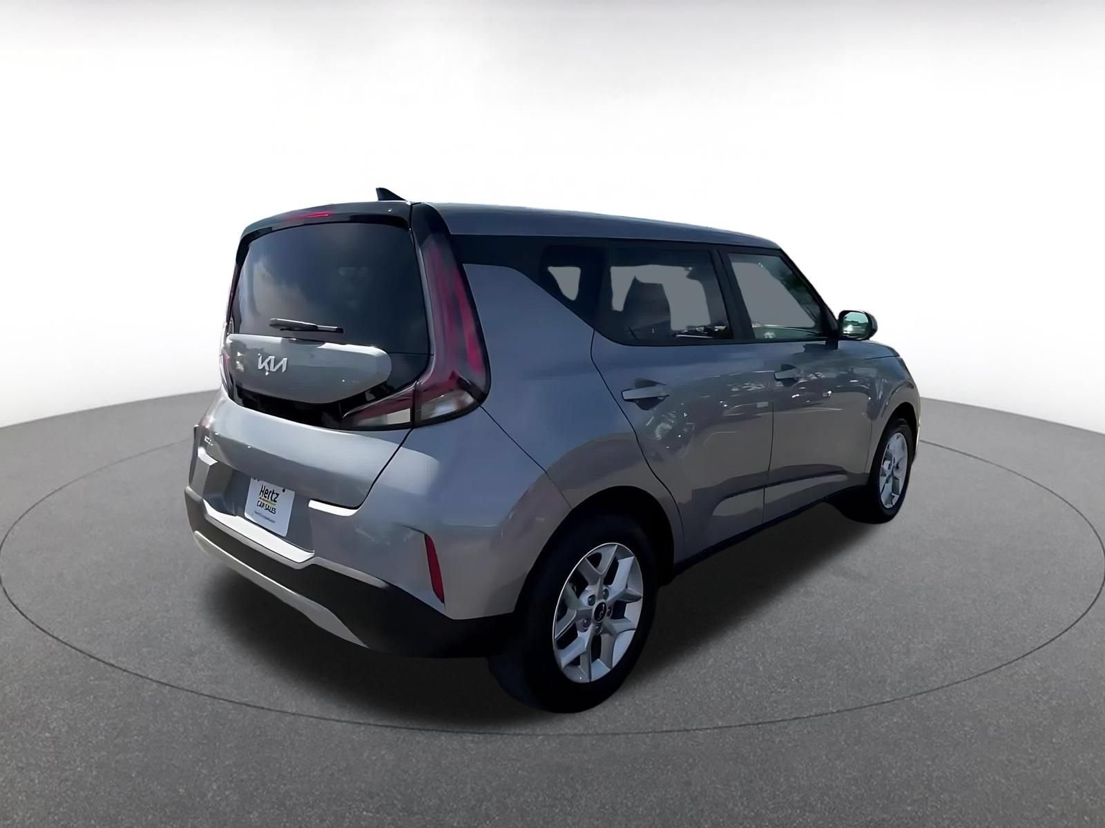 Used 2025 Kia Soul LX w/ LX Technology Package FWD image 15
