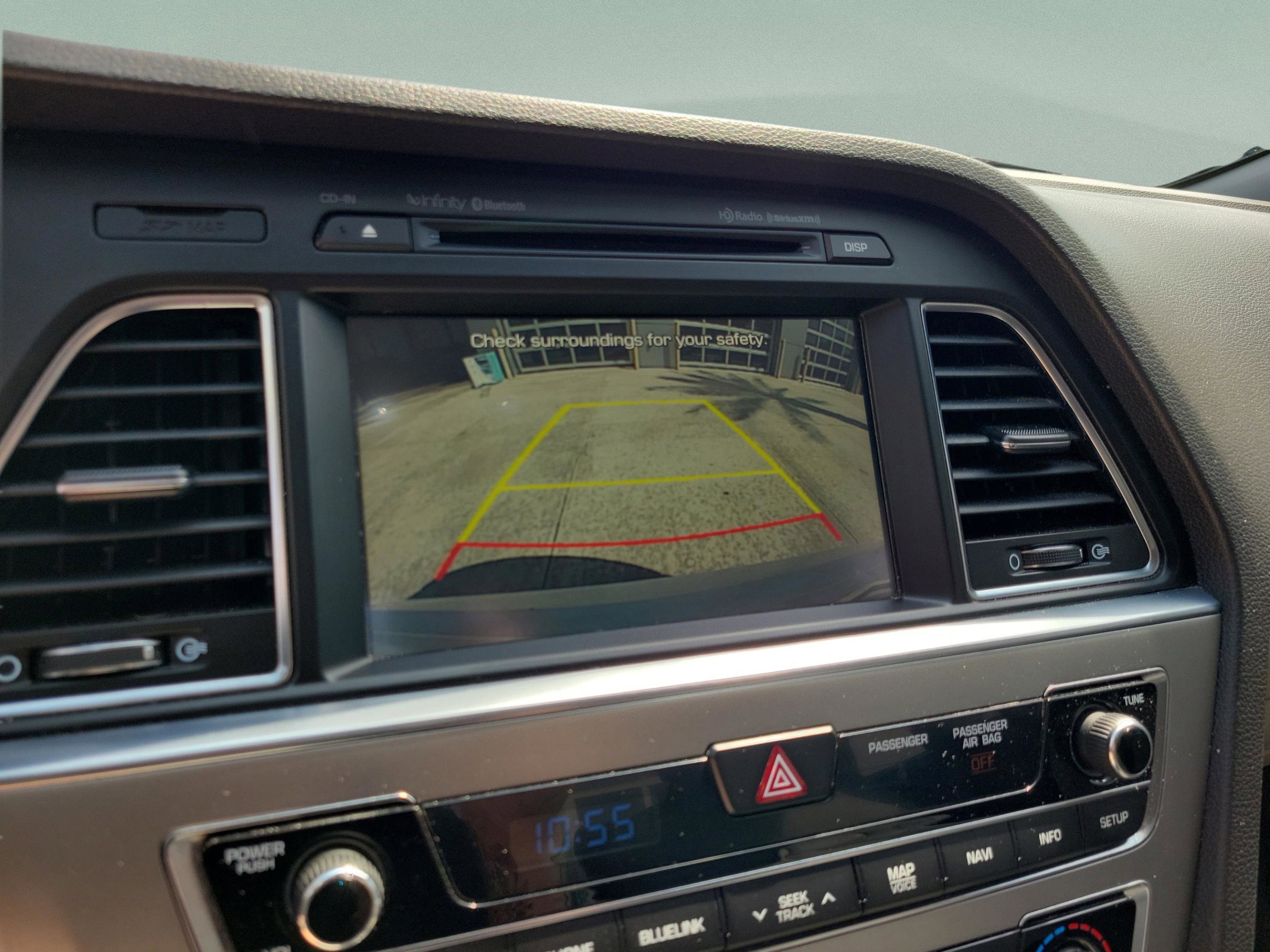 Used 2015 Hyundai Sonata Limited w/ Option Group 05 FWD image 17
