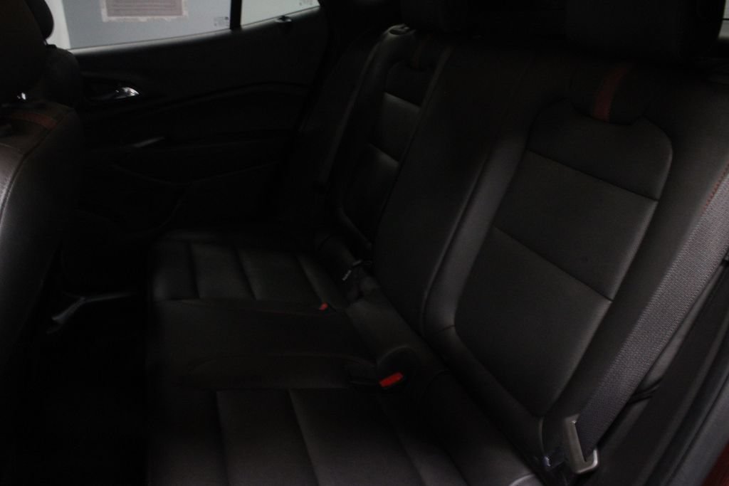 Used 2025 Chevrolet Trax RS w/ Driver Confidence Package FWD image 21