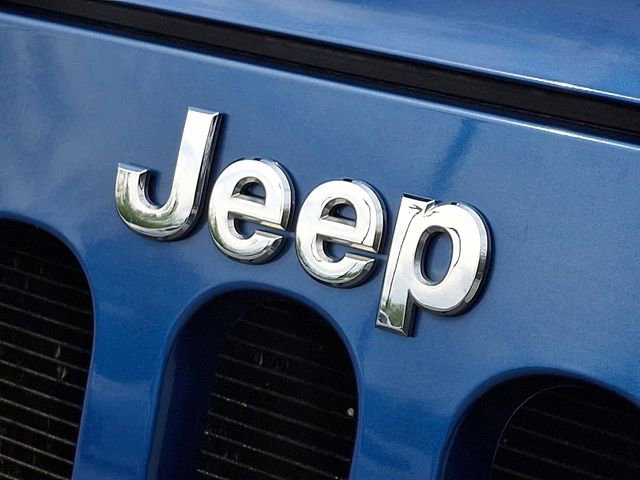 Used 2010 Jeep Wrangler Unlimited Sport image 29