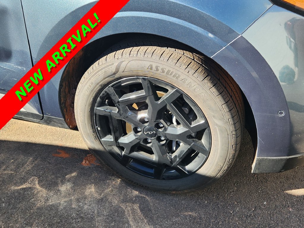 Used 2026 Kia Carnival SX w/ SX Dark Edition Package FWD image 13