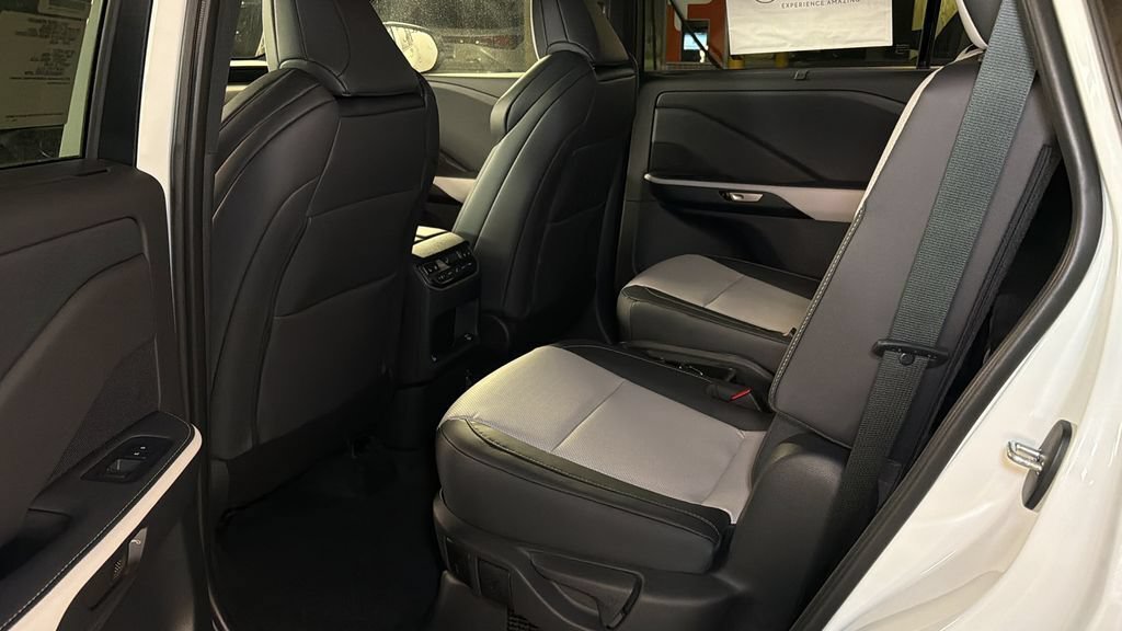 New 2026 Lexus TX 500h AWD image 10