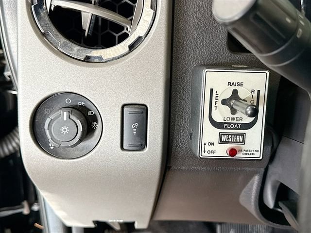 Used 2016 Ford F350 Lariat w/ Lariat Ultimate Package image 11