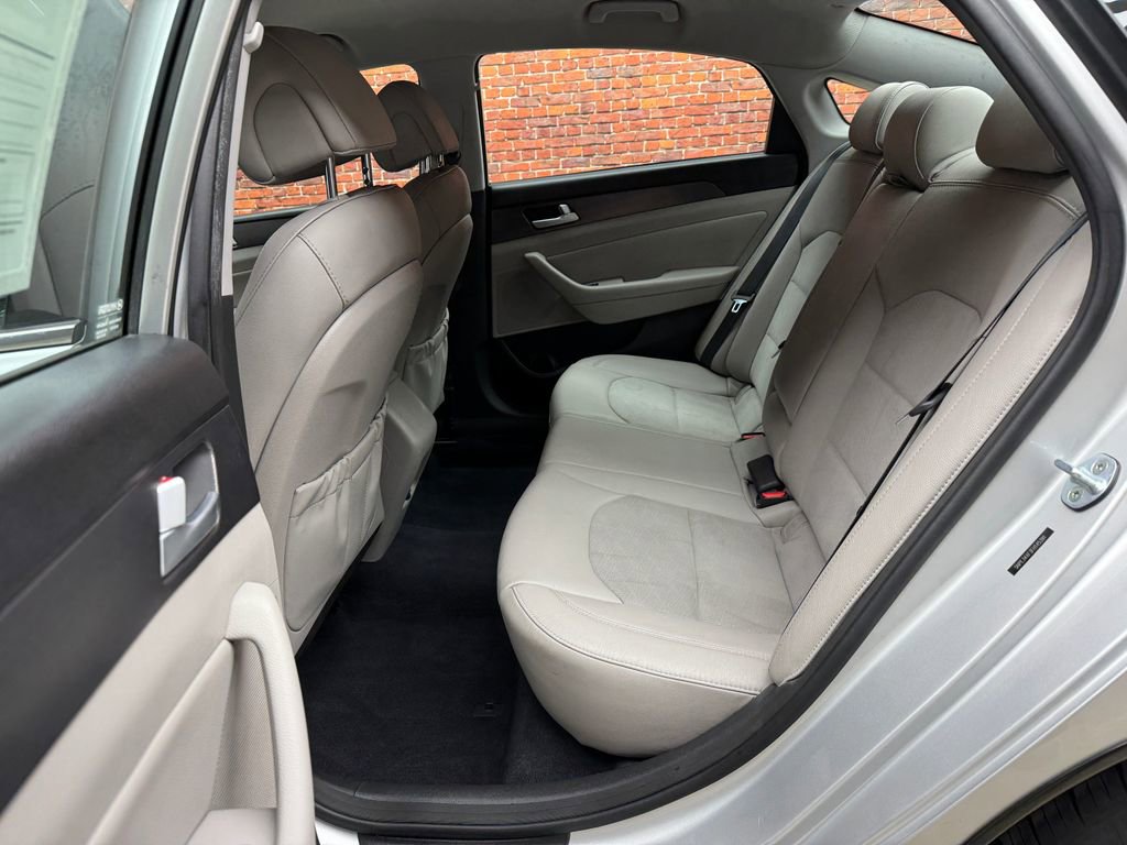 Used 2015 Hyundai Sonata Sport w/ Option Group 03 FWD image 22