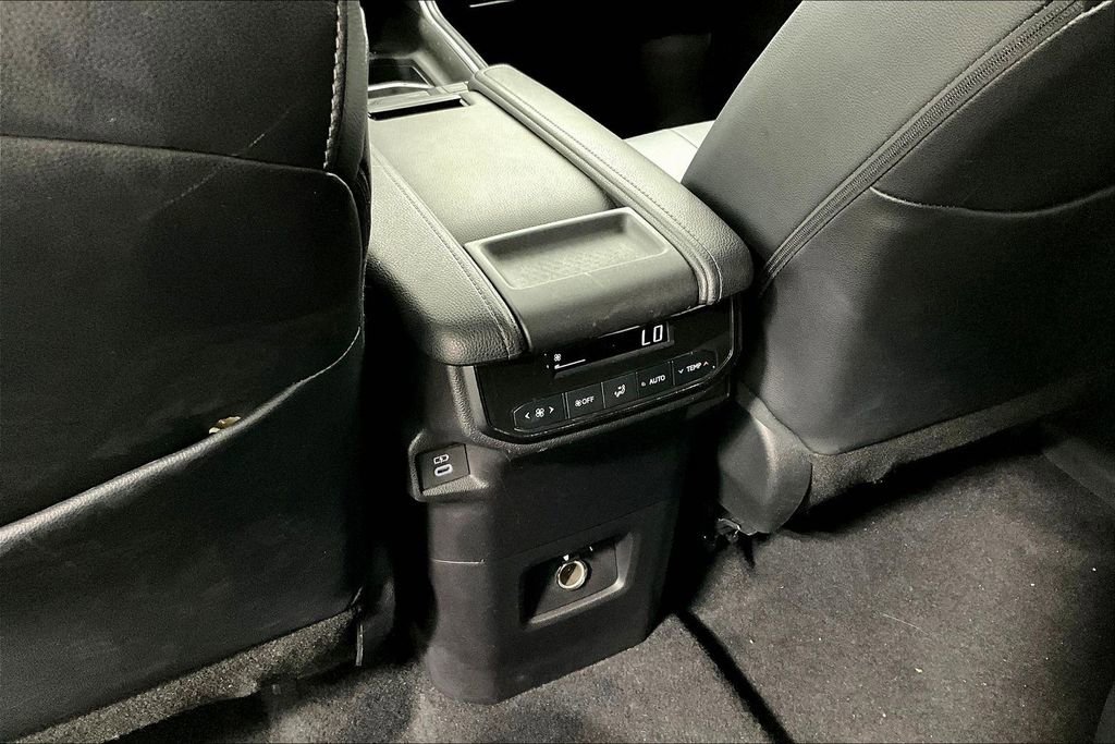 Used 2025 Toyota Grand Highlander AWD image 30