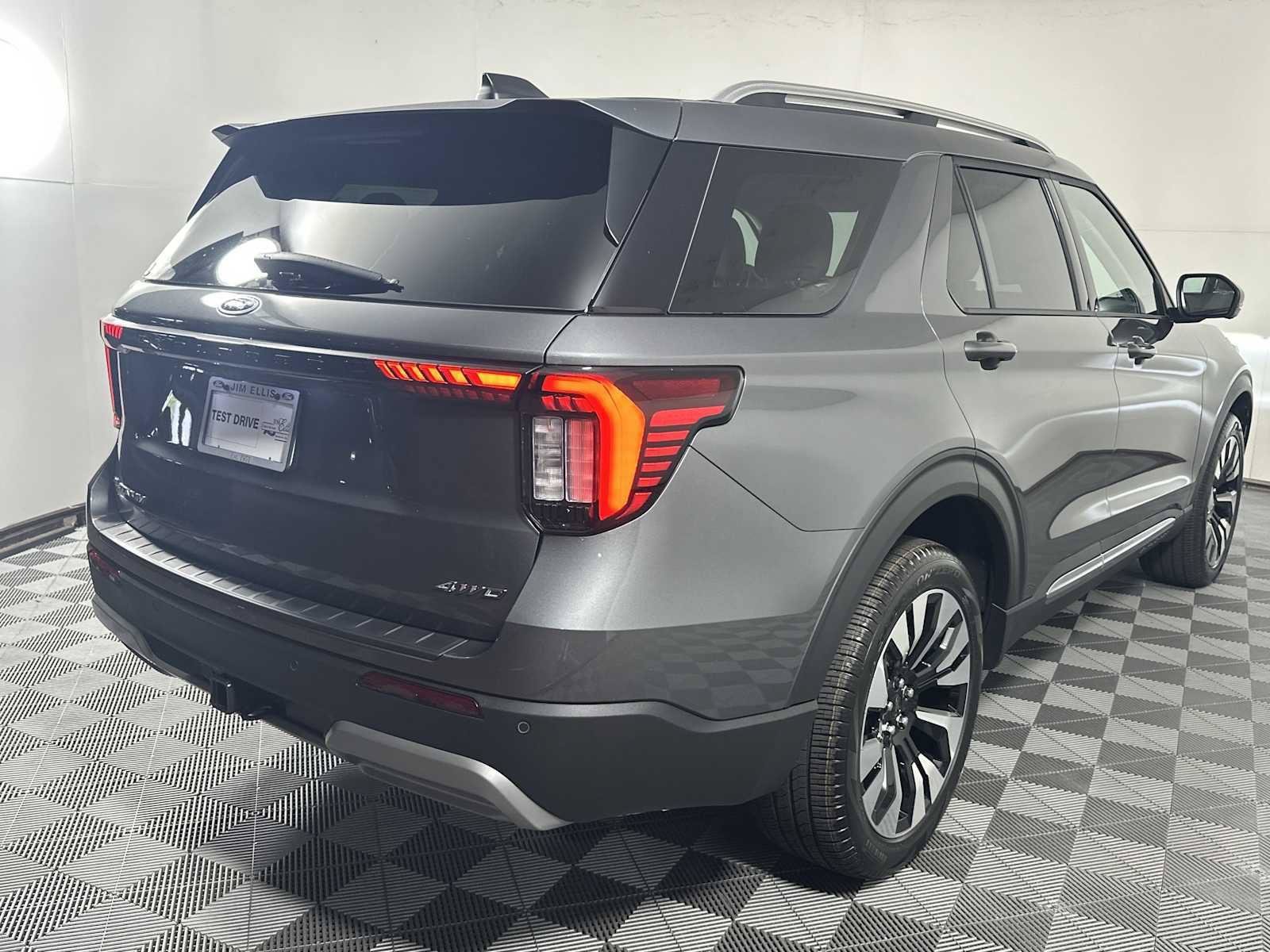 New 2026 Ford Explorer Platinum w/ LUX Leather Package AWD/4WD image 7