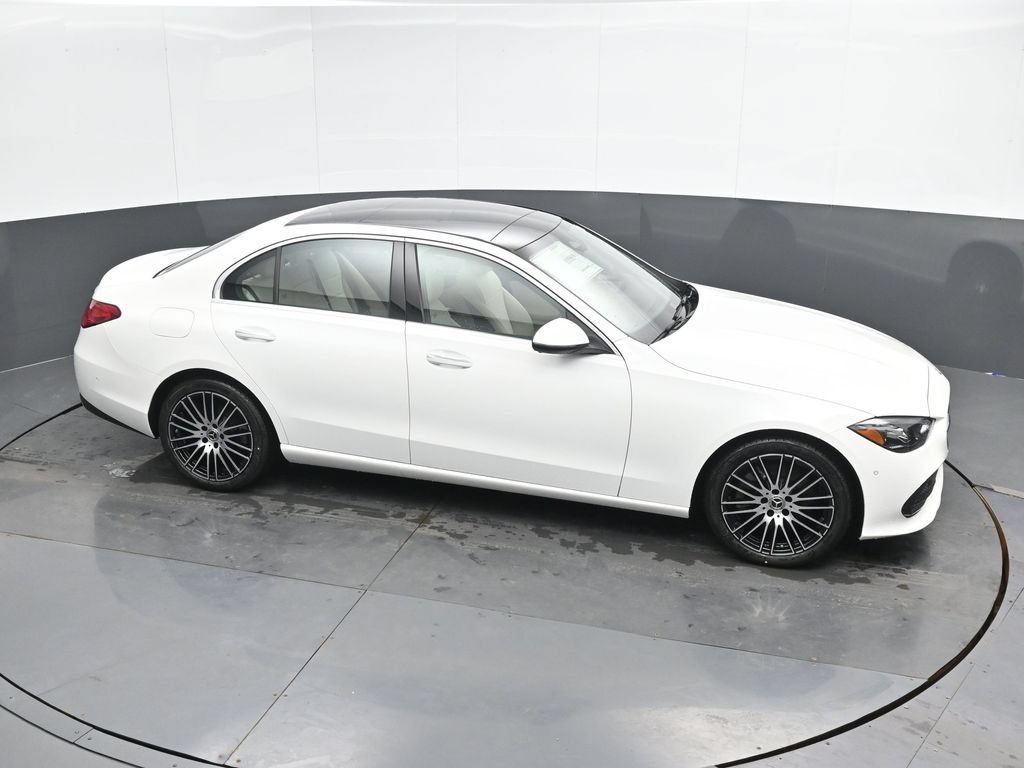 Used 2025 Mercedes-Benz C 300 4MATIC Sedan image 38