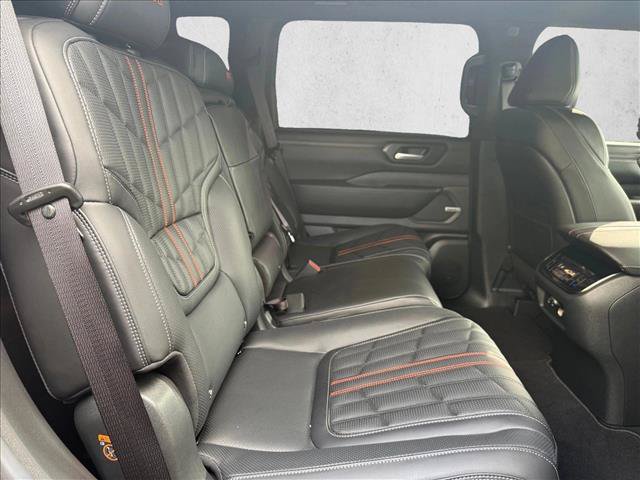 Used 2025 Nissan Armada PRO-4X w/ Convenience Package AWD/4WD image 21