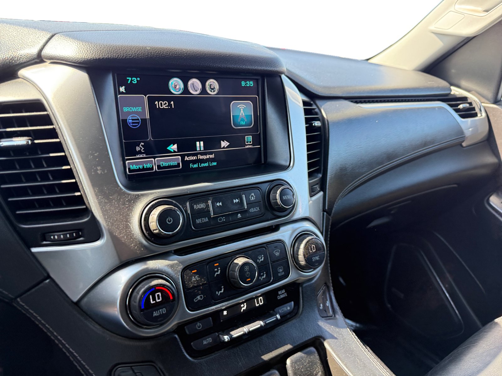 Used 2015 Chevrolet Suburban LT AWD/4WD image 12