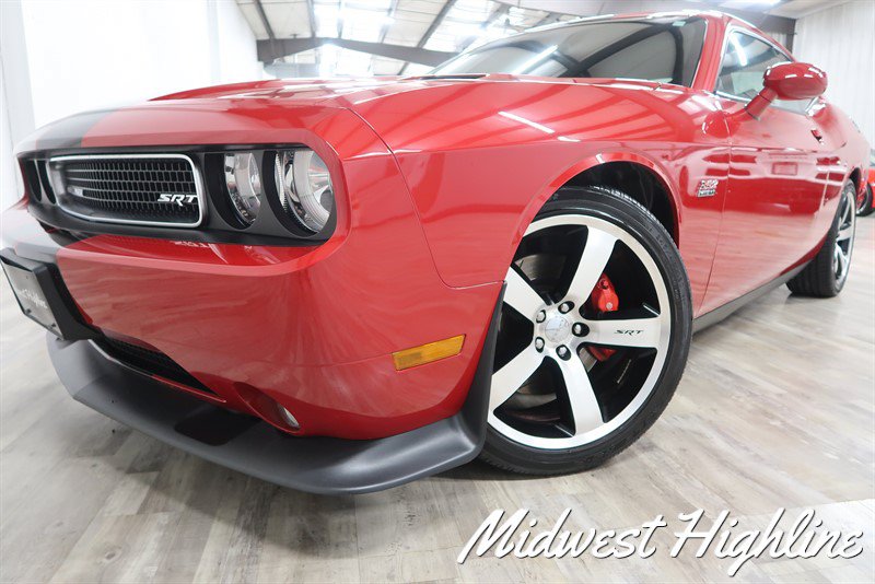 Used 2011 Dodge Challenger SRT8 RWD image 2