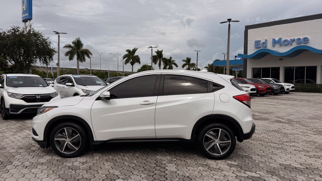 Used 2021 Honda HR-V EX image 3