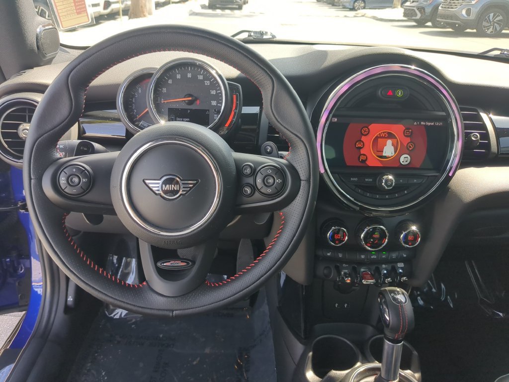 Used 2019 MINI Cooper S w/ Signature Upholstery Package FWD image 13