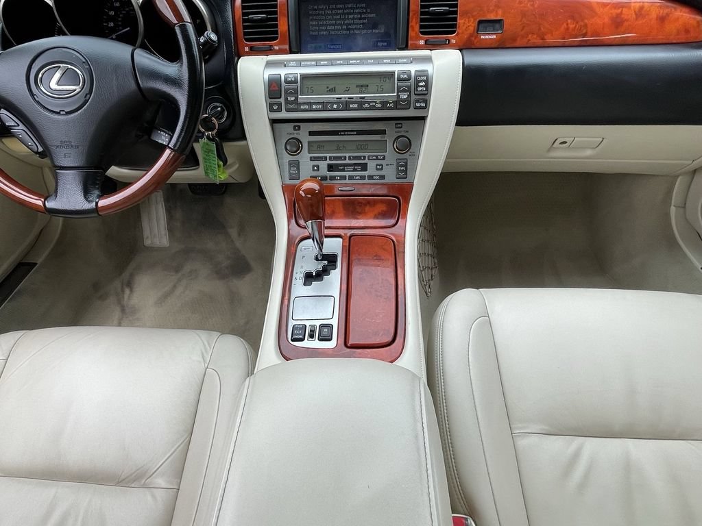 Used 2007 Lexus SC 430 Convertible RWD image 16