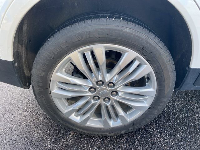 Used 2019 Cadillac XT5 Premium Luxury AWD/4WD image 13