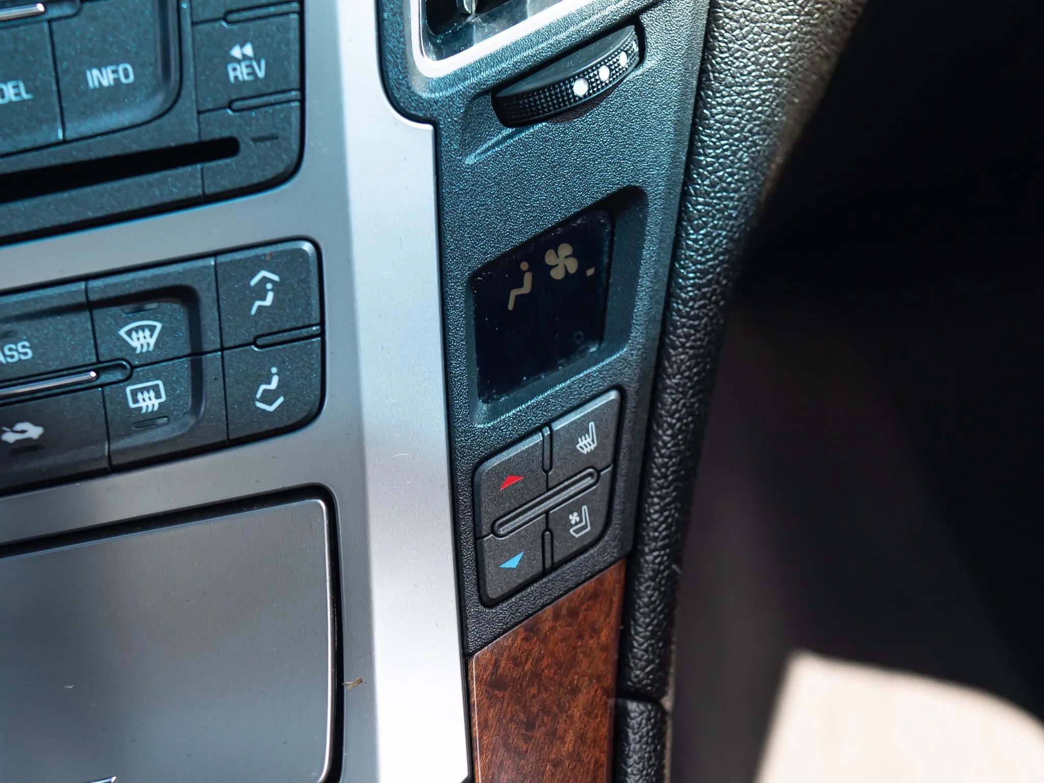 Used 2012 Cadillac CTS Premium image 28