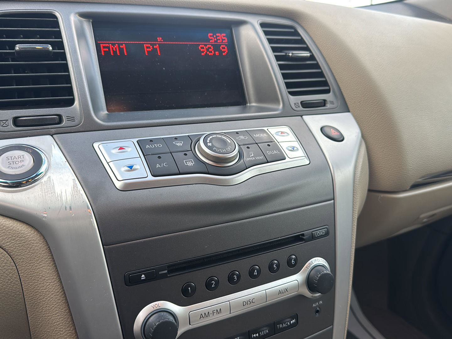 Used 2014 Nissan Murano S image 15