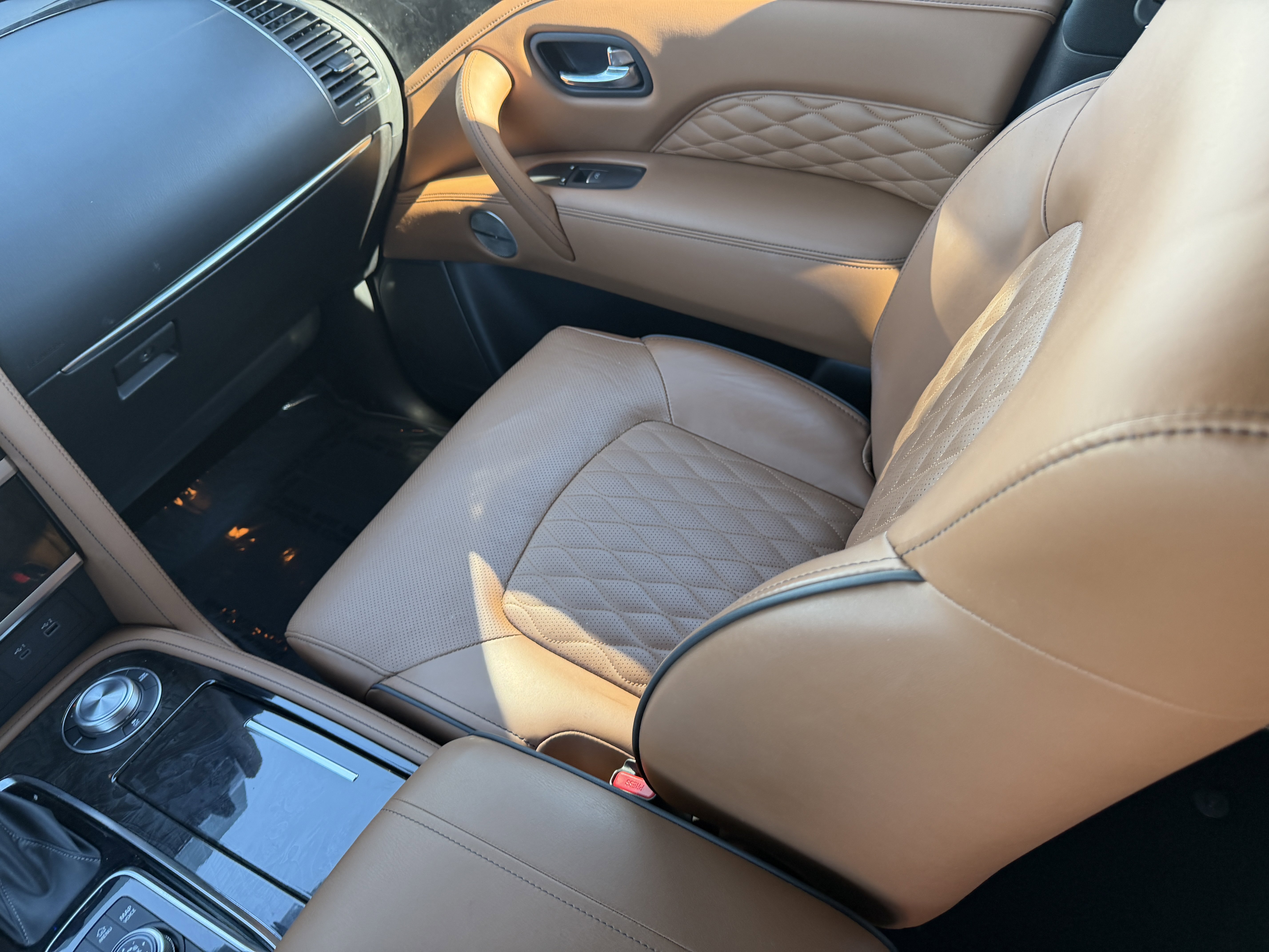 Used 2024 INFINITI QX80 Sensory image 15