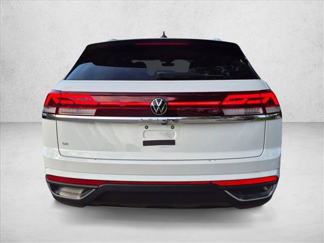 Used 2025 Volkswagen Atlas Cross Sport SE FWD image 6
