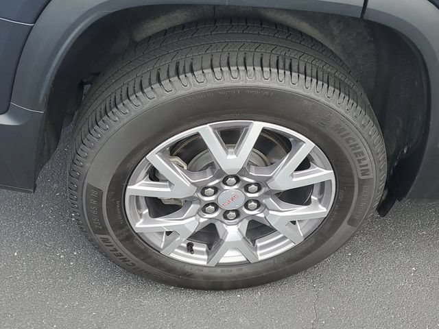 Certified 2020 GMC Acadia SLT w/ LPO, Floor Liner Package AWD/4WD image 5
