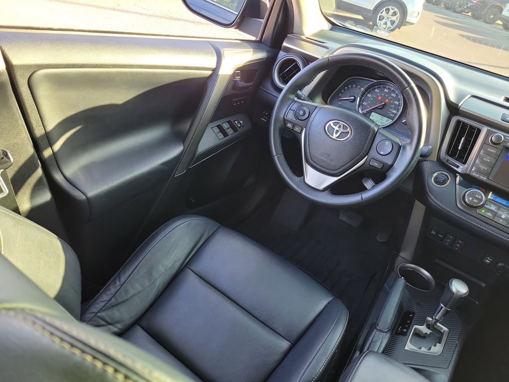 Used 2013 Toyota RAV4 Limited FWD image 17