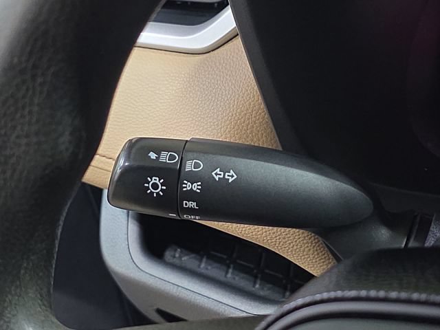 Used 2019 Toyota RAV4 LE w/ All Weather Liner Package FWD image 27