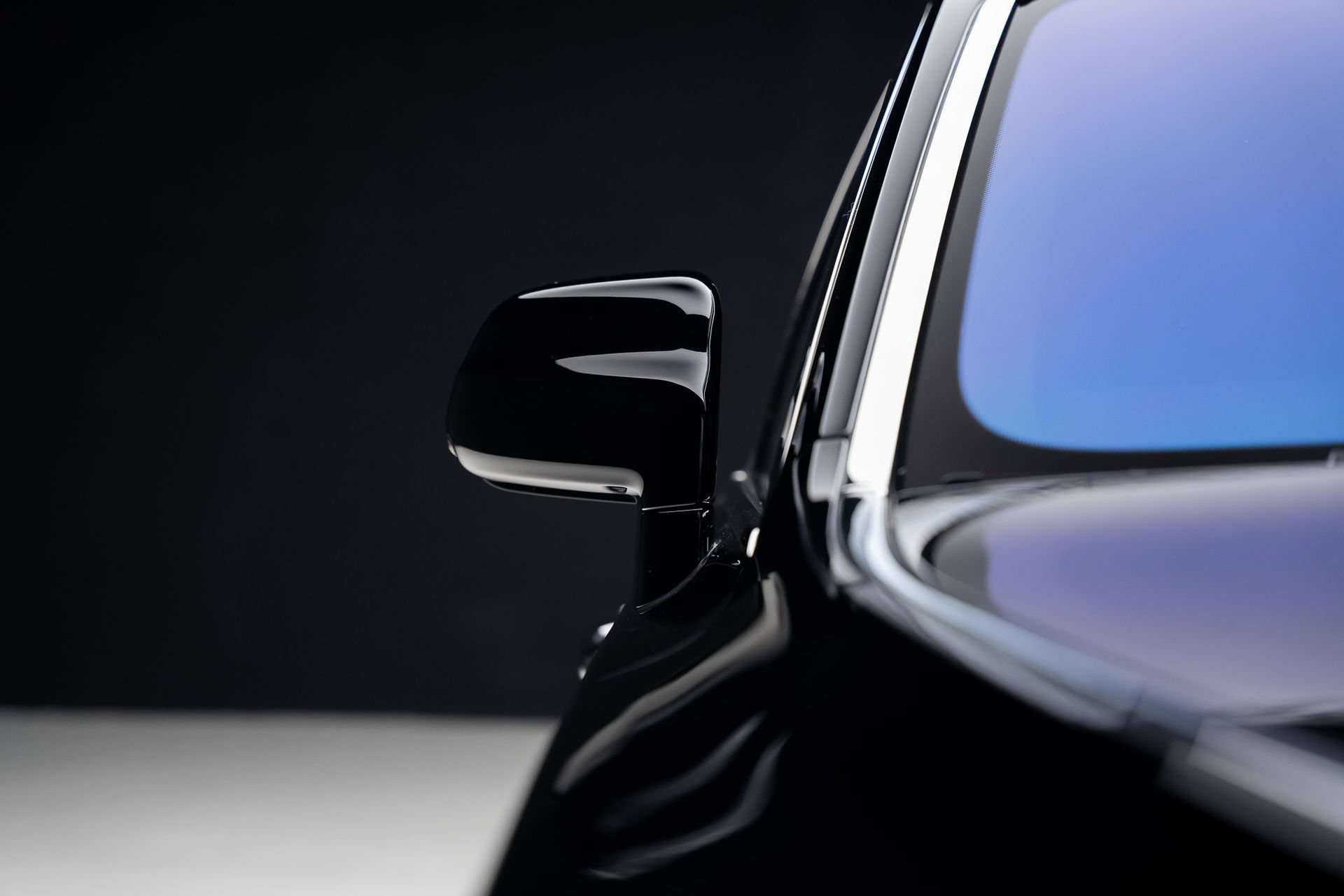 Used 2023 Rolls-Royce Phantom Sedan w/ The Phantom Package RWD image 15