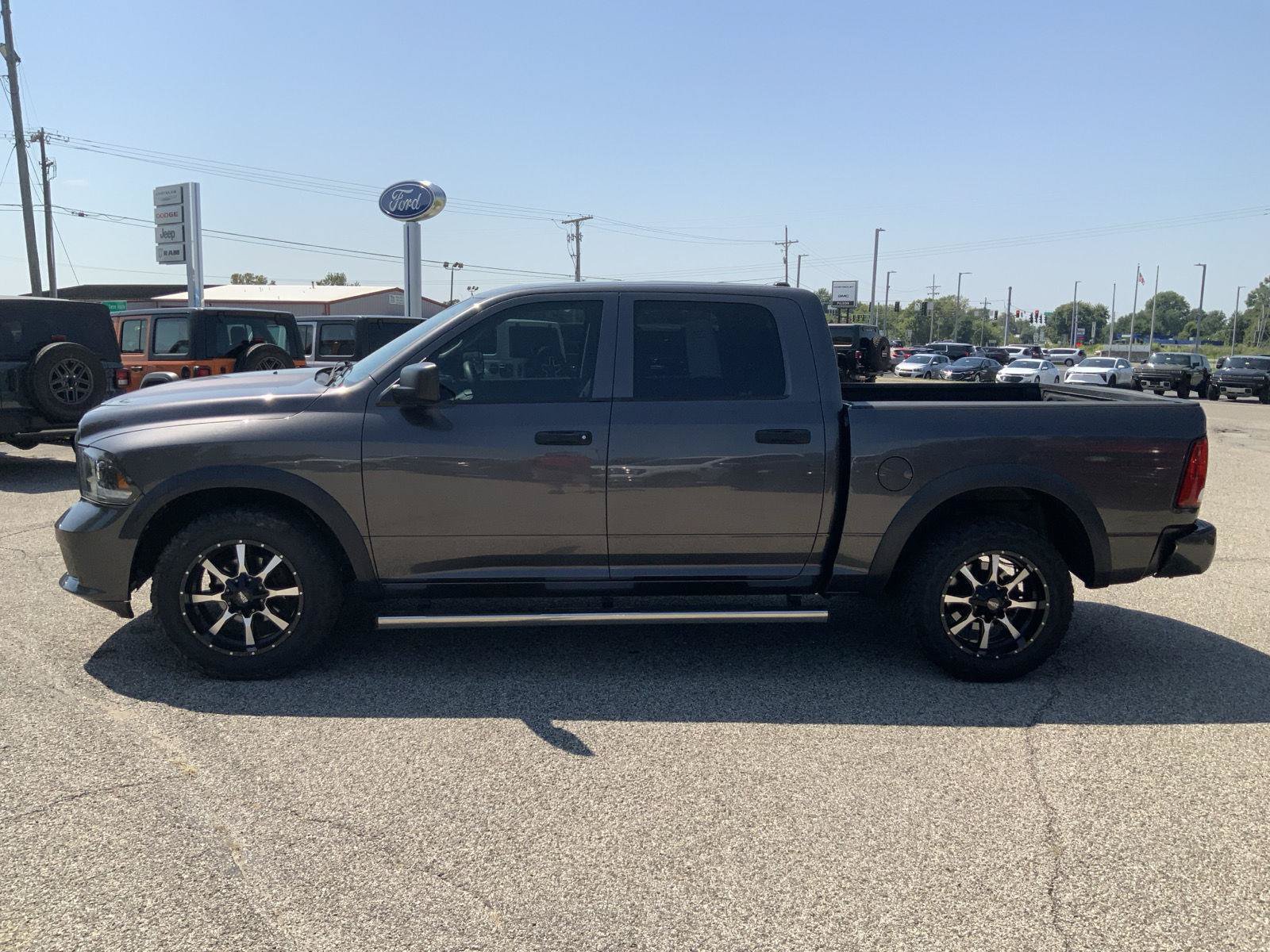 Used 2014 RAM 1500 Express AWD/4WD image 7