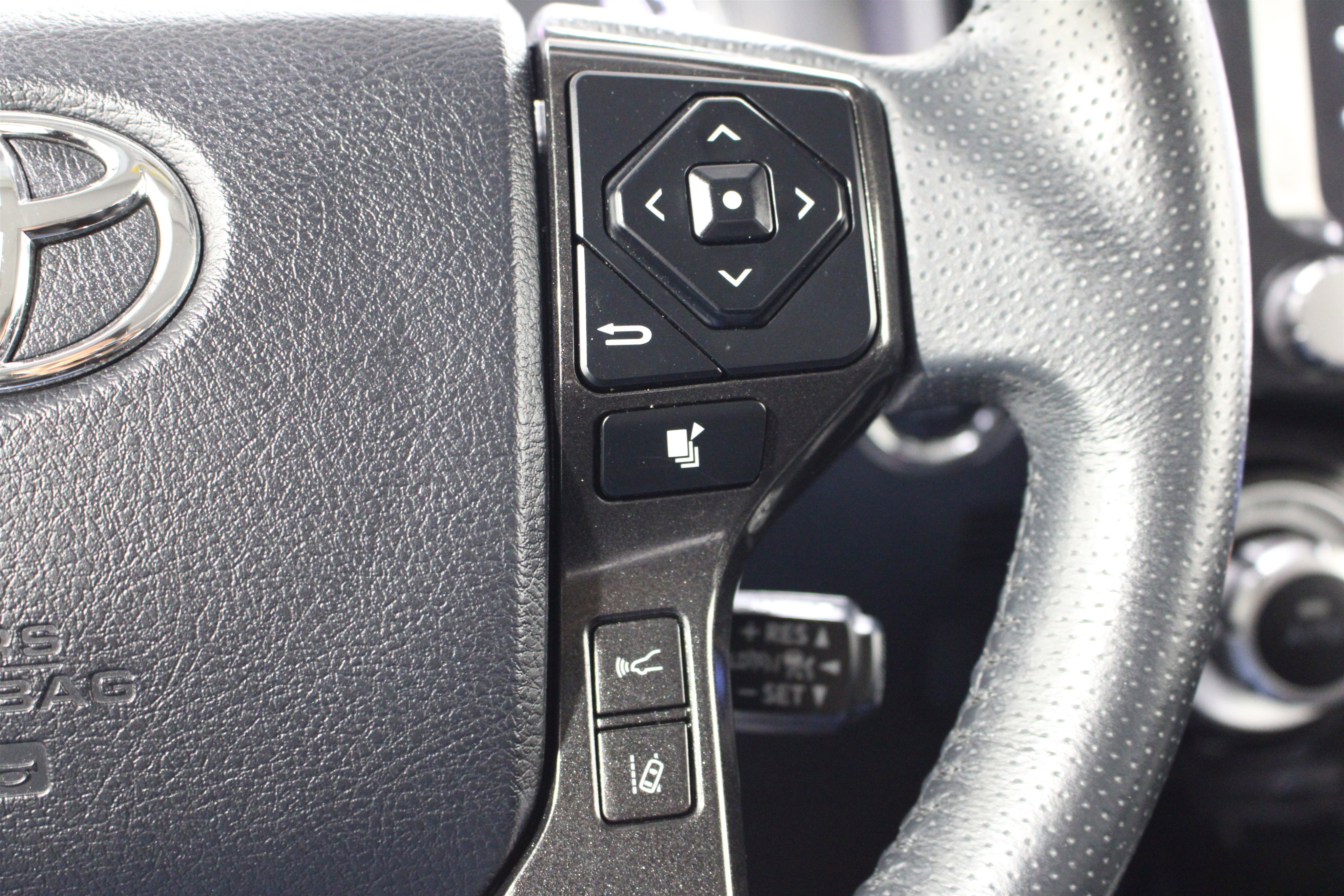 Used 2020 Toyota 4Runner Nightshade AWD/4WD image 12