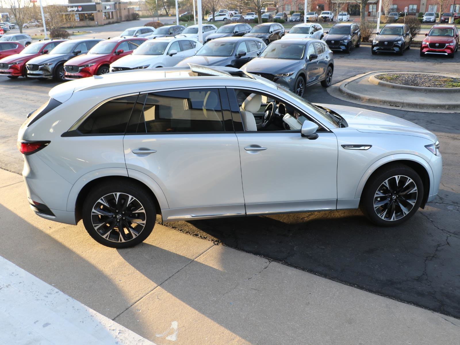 Certified 2025 MAZDA CX-90 3.3 Turbo S w/ Premium Plus image 5