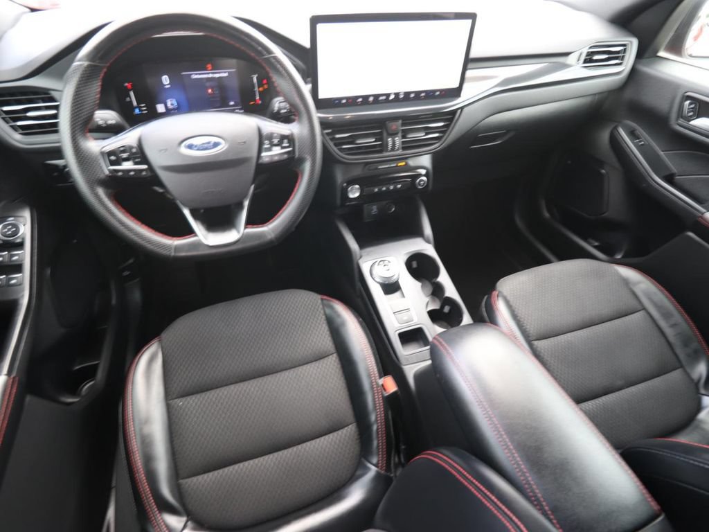 Used 2023 Ford Escape ST-Line w/ Tech Pack #1 FWD image 6