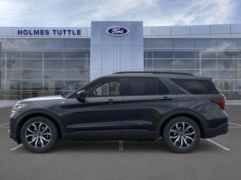 New 2025 Ford Explorer ST-Line image 3