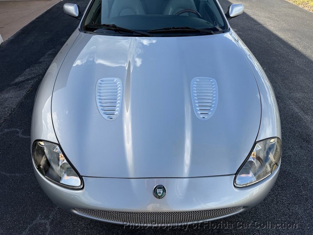 Used 2005 Jaguar XK8 Convertible image 13