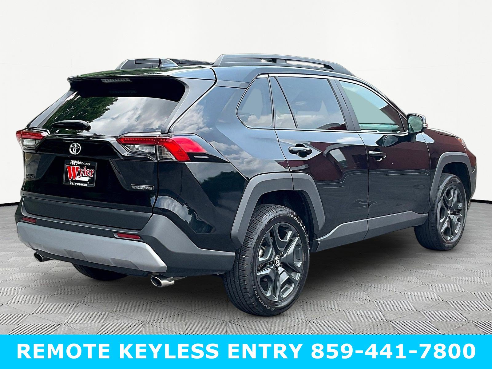 Used 2024 Toyota RAV4 Adventure AWD/4WD image 6