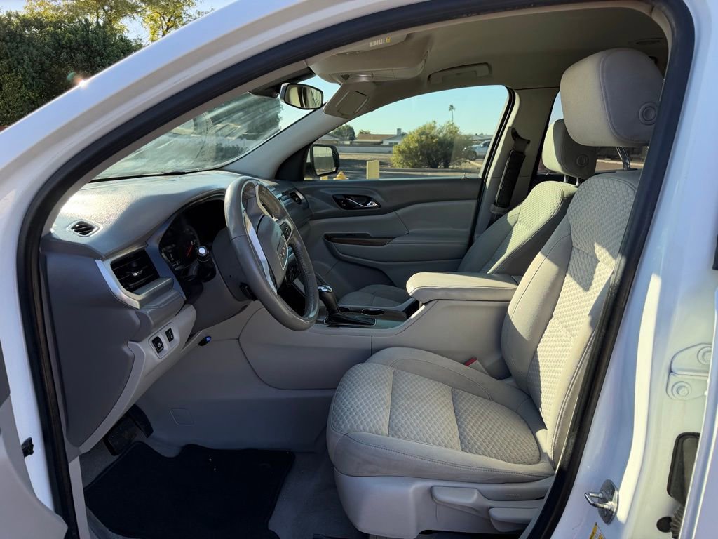 Used 2018 GMC Acadia SLE image 19