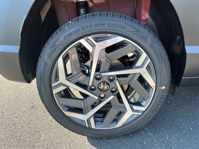 New 2026 Hyundai Kona SEL Premium AWD/4WD image 13