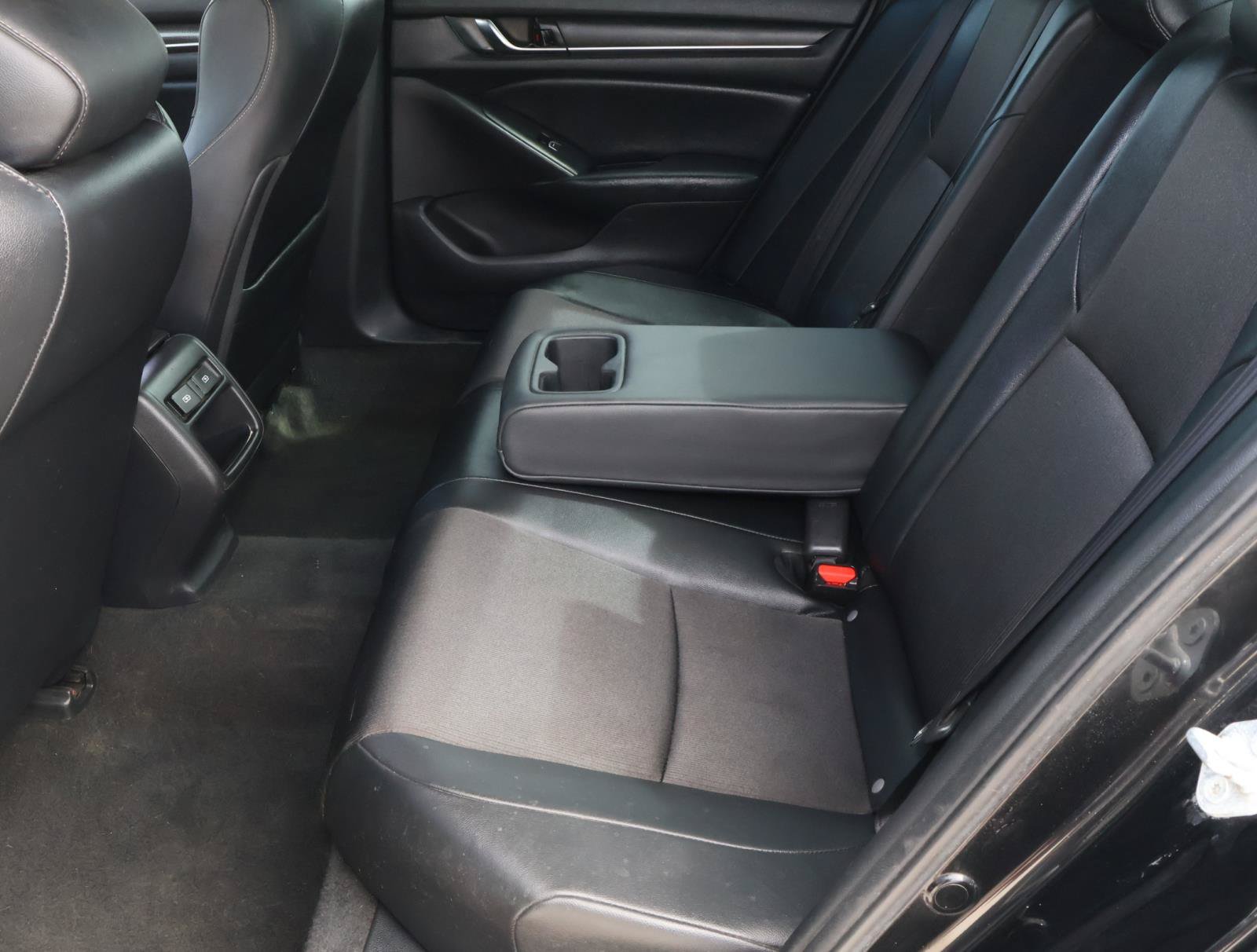 Used 2021 Honda Accord Sport image 18