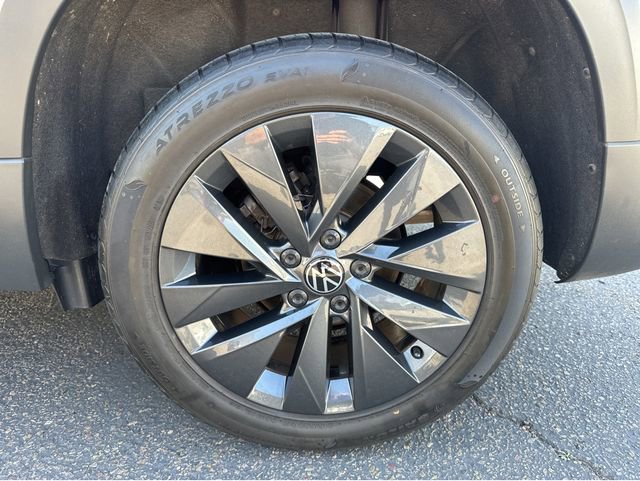 Used 2024 Volkswagen Taos S FWD image 9