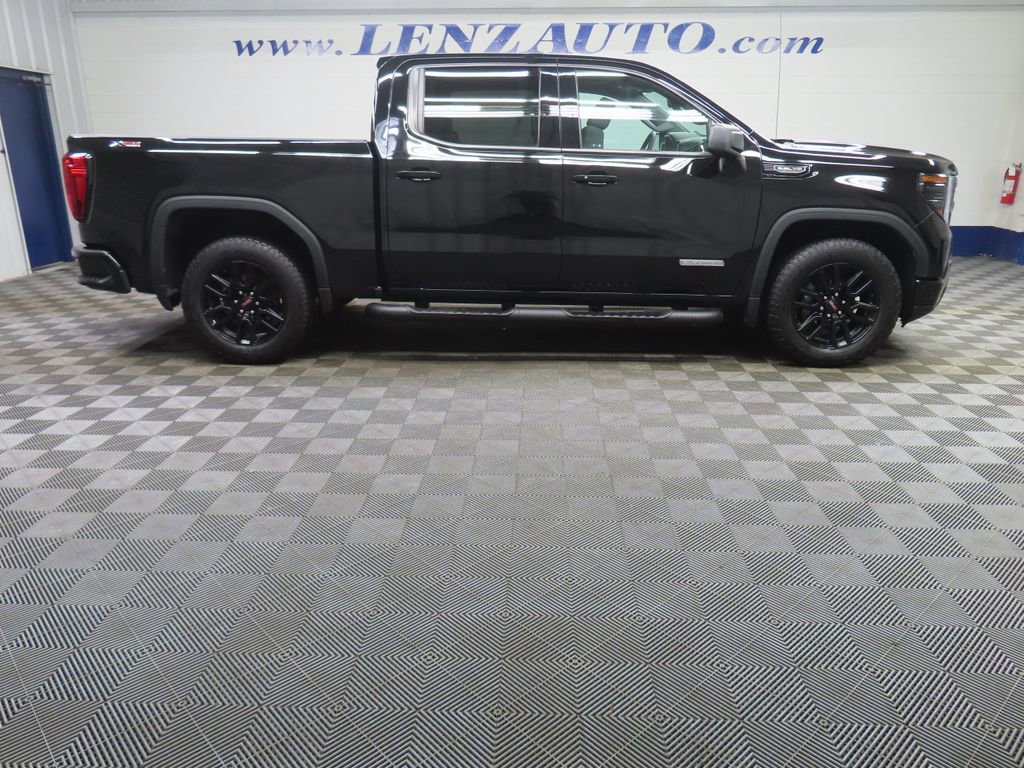 Used 2025 GMC Sierra 1500 Elevation AWD/4WD image 2