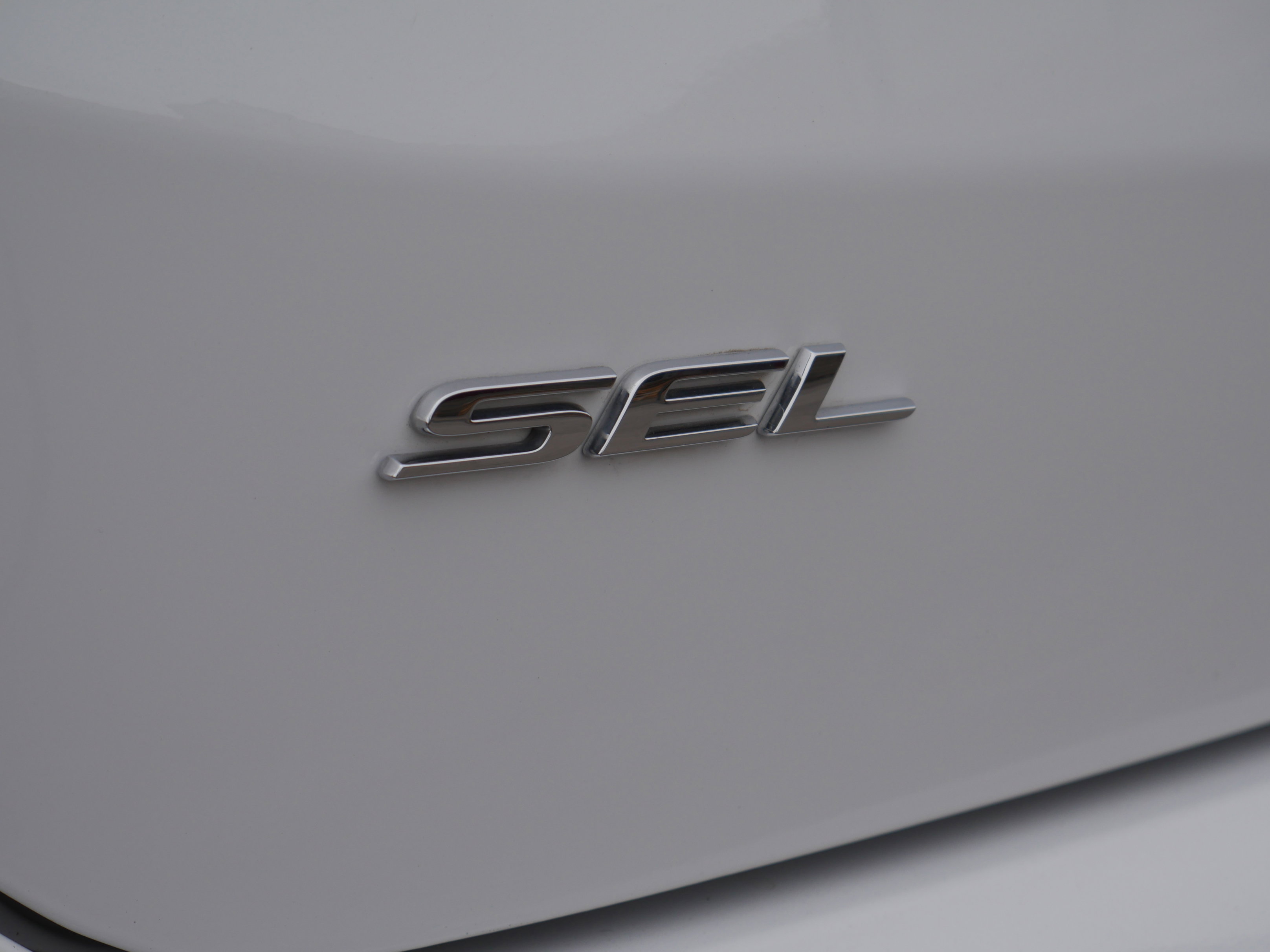 Used 2024 Ford Edge SEL w/ Convenience Package image 10