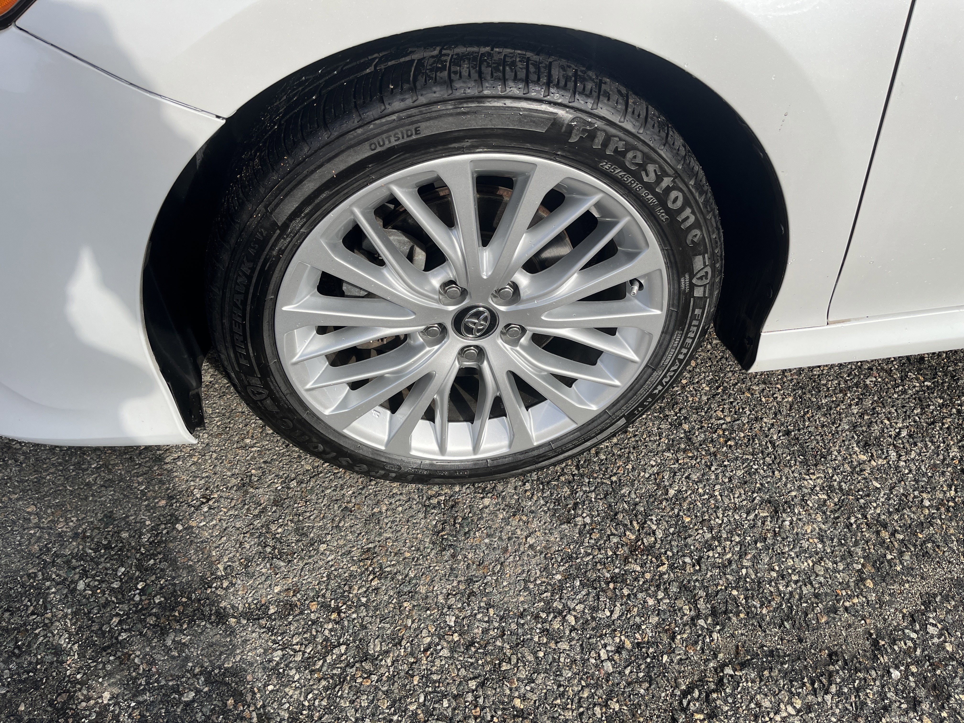 Used 2020 Toyota Camry XLE image 10