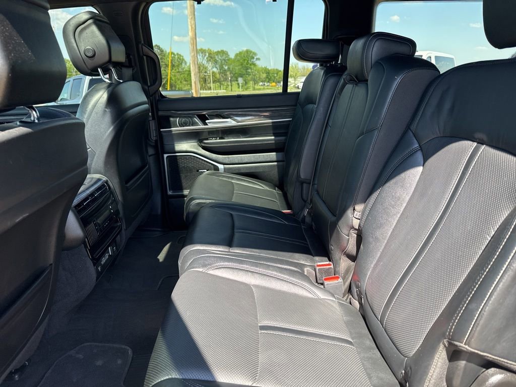 Certified 2022 Jeep Wagoneer Series II w/ Convenience Group I image 11