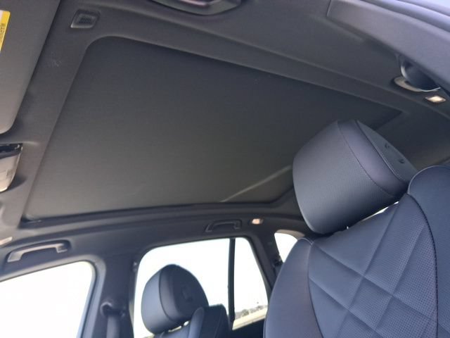 New 2026 BMW X5 xDrive40i w/ M Sport Package AWD/4WD image 19