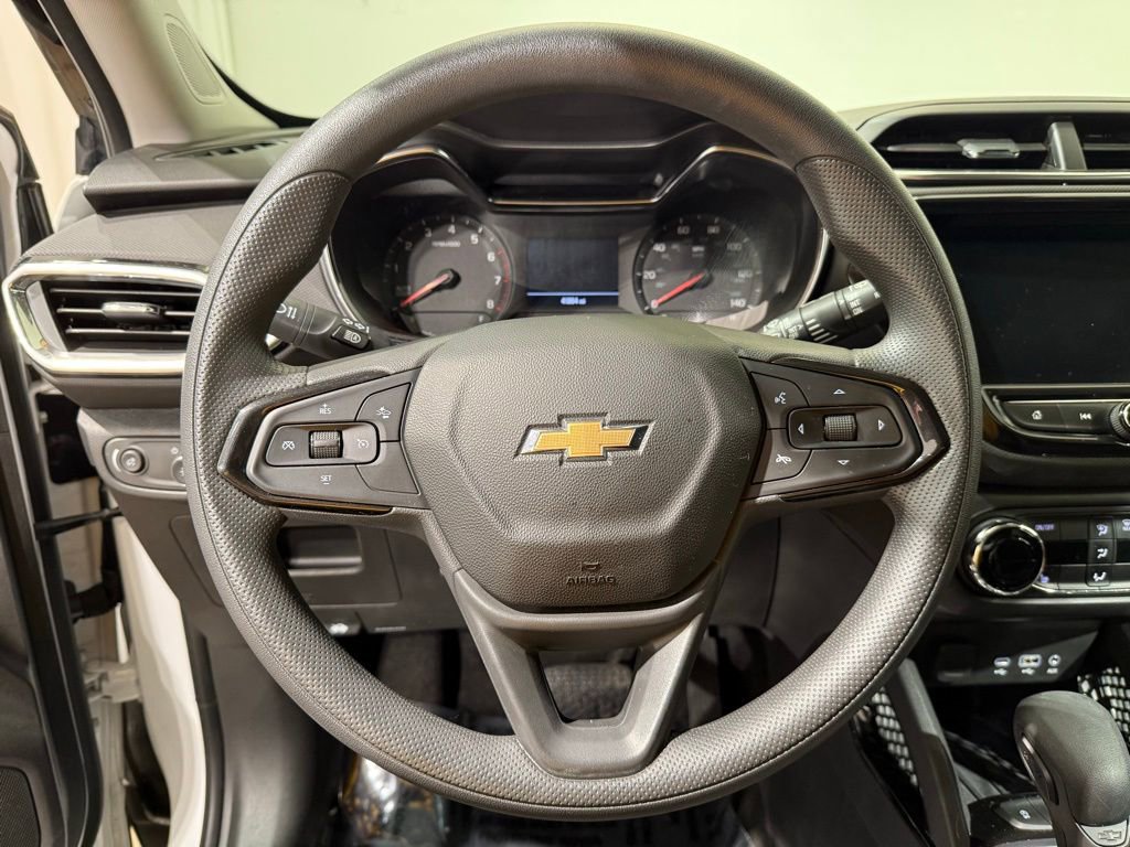 Used 2022 Chevrolet TrailBlazer LT w/ Convenience Package image 21