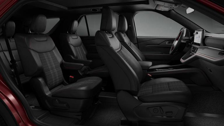 New 2026 Ford Explorer ST-Line w/ ST-Line Street Pack AWD/4WD image 6