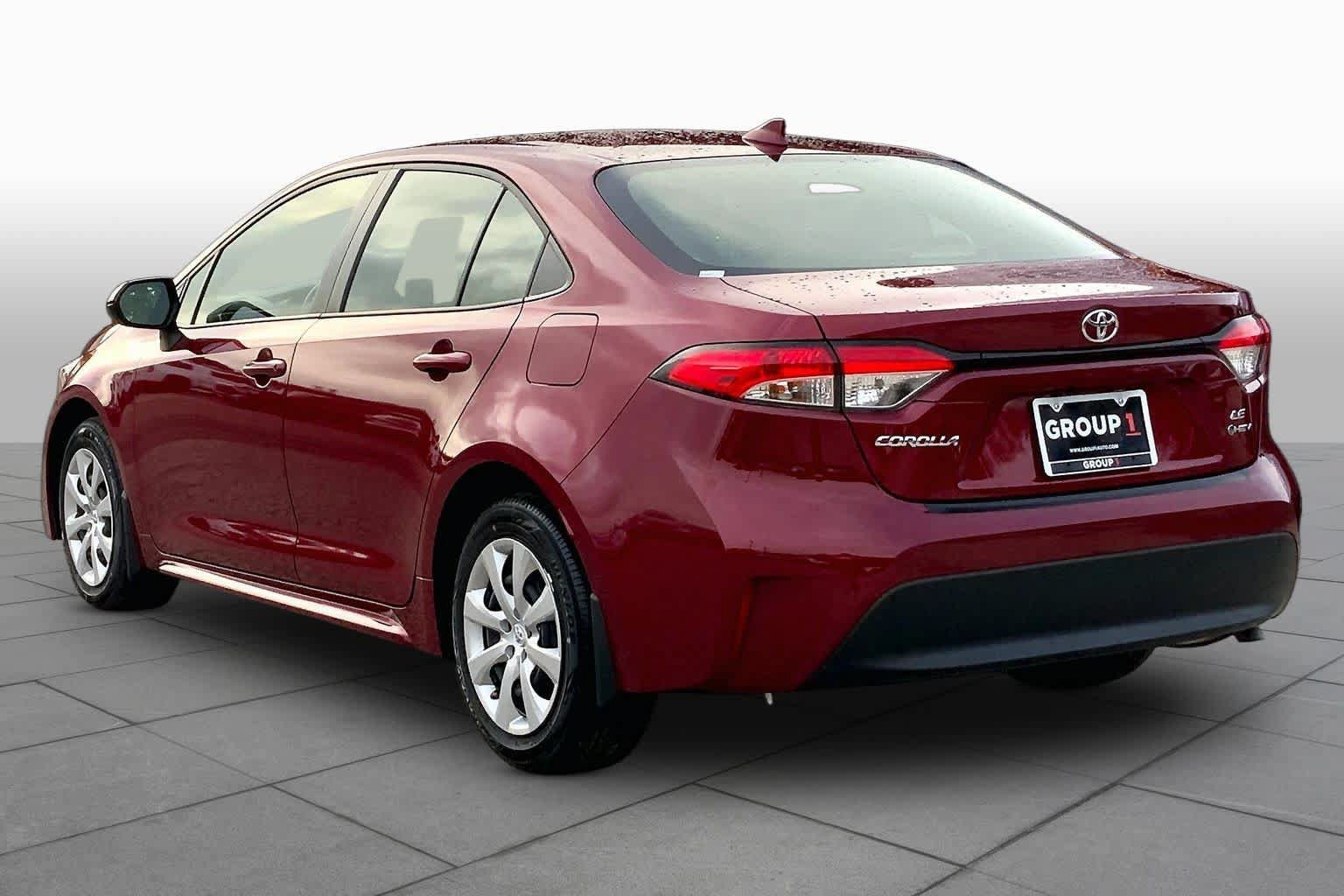Used 2026 Toyota Corolla LE FWD image 12