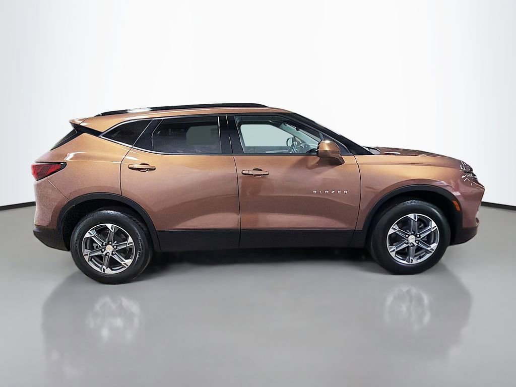 Used 2024 Chevrolet Blazer LT w/ Convenience Package image 8