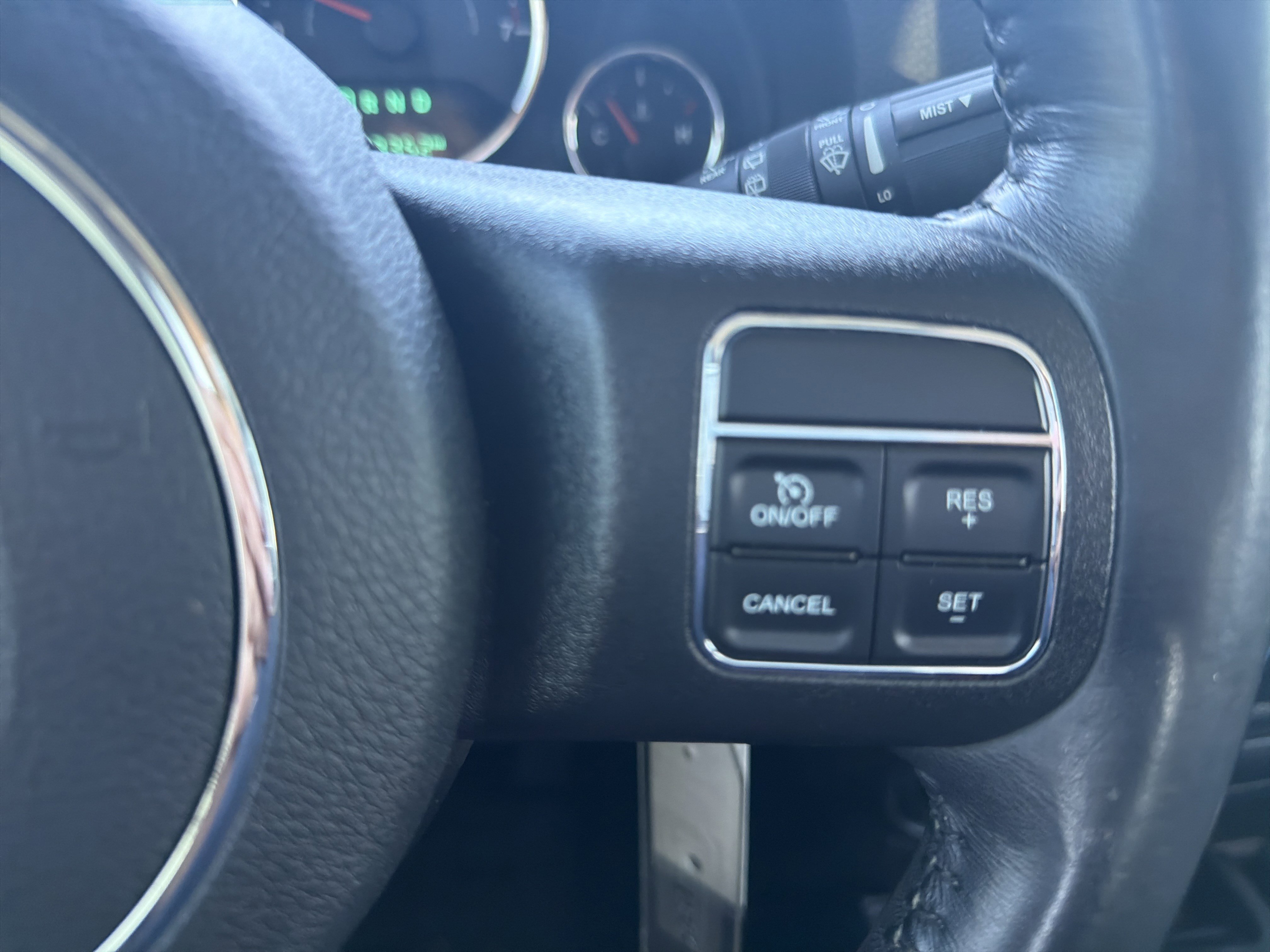 Certified 2018 Jeep Wrangler Unlimited Sahara w/ Connectivity Group image 26