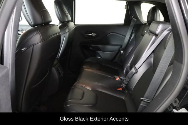 Used 2019 Jeep Cherokee Latitude Plus AWD/4WD image 20